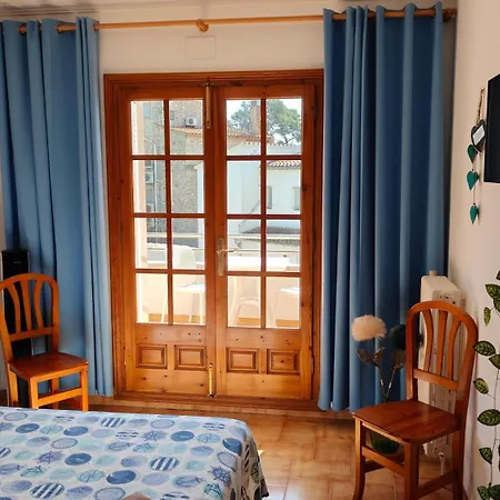 Merce Empuries Отель типа 